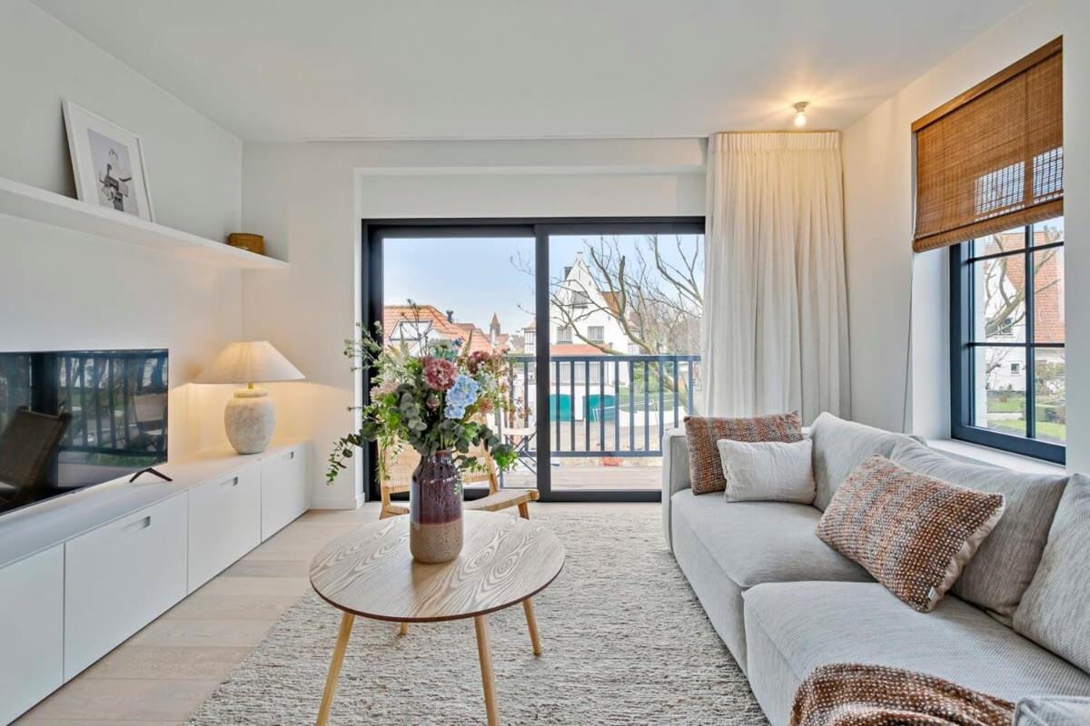 Huswell - Renovated Apartment By The Beach In Knokke-Heist Exterior photo